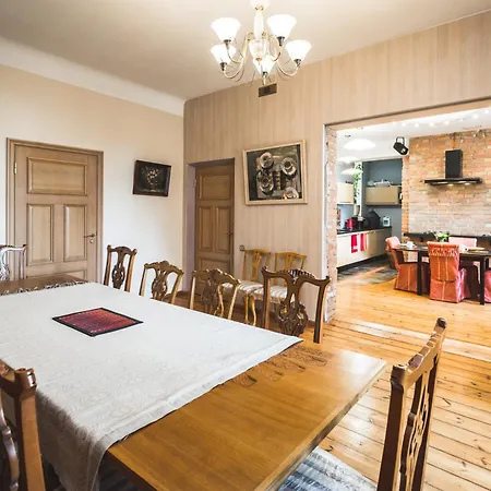 Classical Large On Alberta Street, Free Locked Parking * Riga