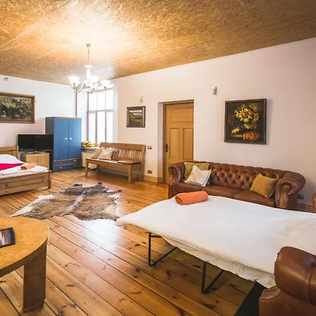 Classical Large On Alberta Street, Free Locked Parking *