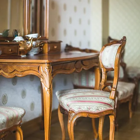 Classical Large On Alberta Street, Free Locked Parking * Riga