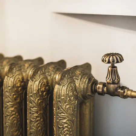 Classical Large On Alberta Street, Free Locked Parking Apartamento Riga