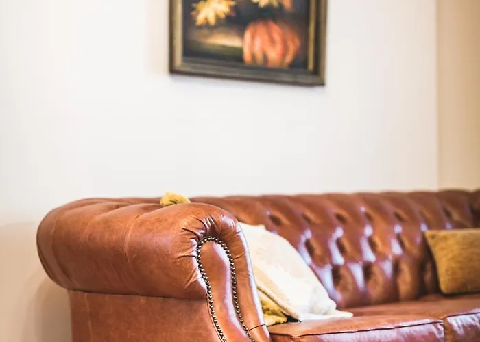 Classical Large On Alberta Street, Free Locked Parking Dzīvoklis Riga