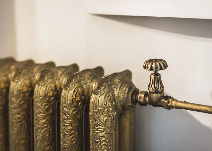 Classical Large On Alberta Street, Free Locked Parking Dzīvoklis Riga