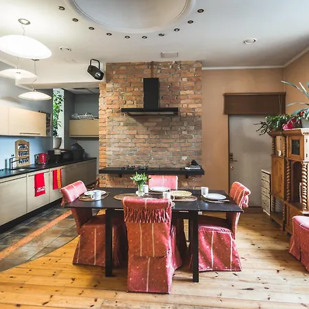 公寓 Classical Large On Alberta Street, Free Locked Parking 里加