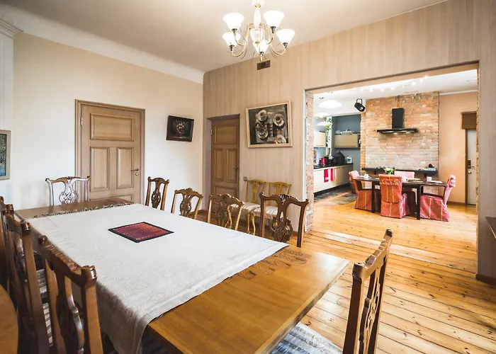 Classical Large On Alberta Street, Free Locked Parking * Riga